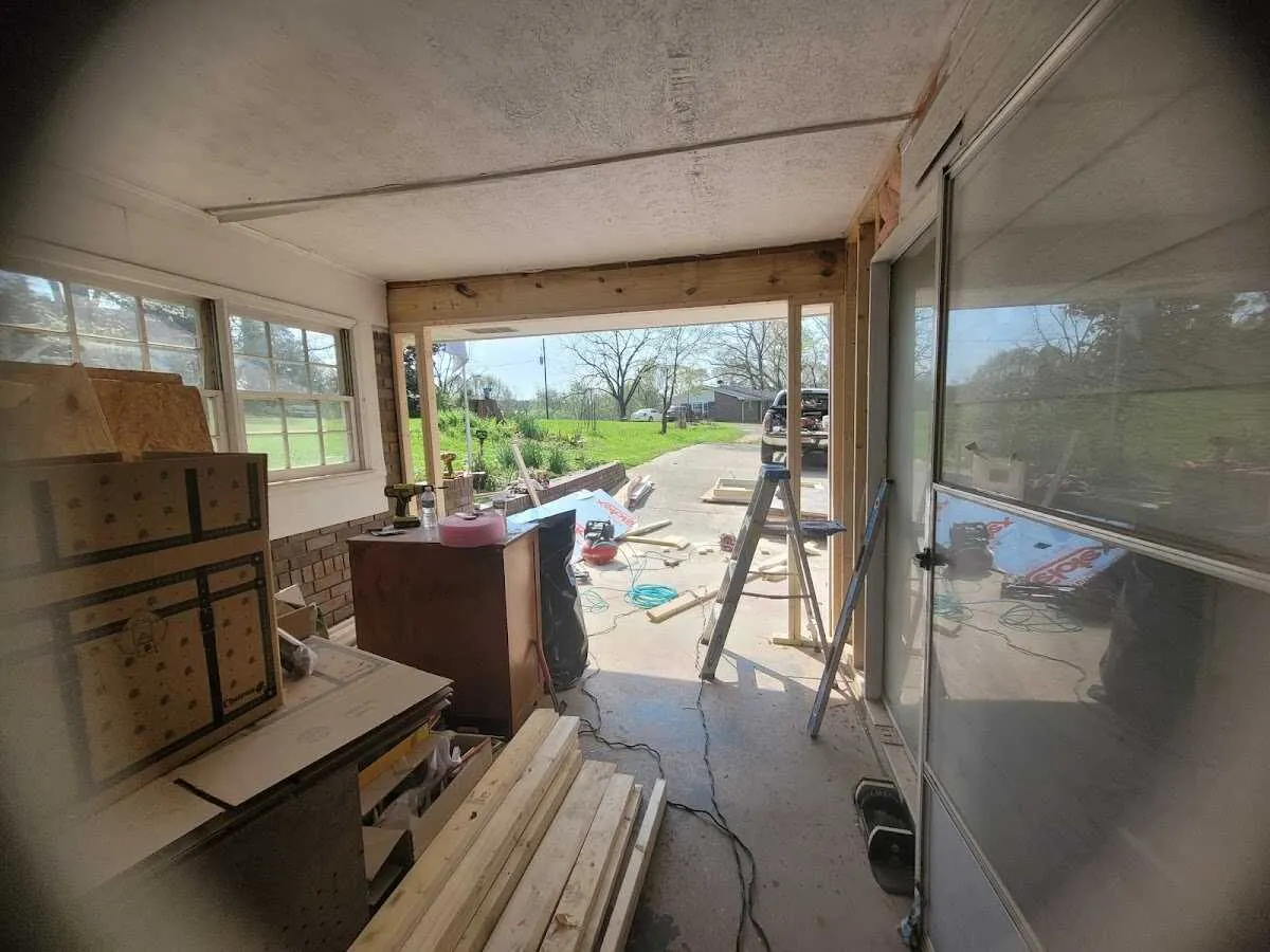 Air movers and dehumidifier for Drying & Dehumidification in Exeter